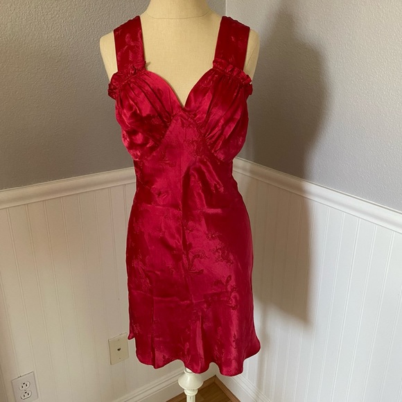 Realisation Par The Roxy silk mini dress in Red Dragon - Picture 13 of 14